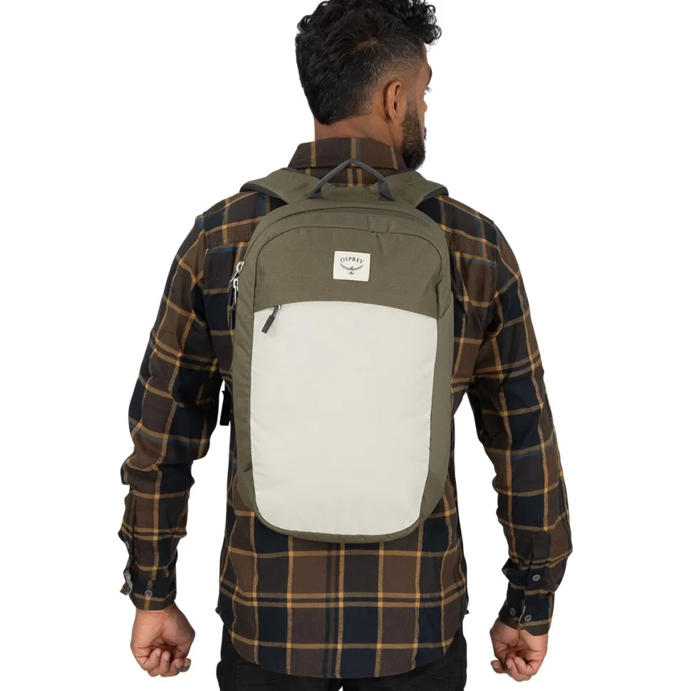 Arcane Large 20L Daypack