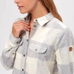 Canada Long-Sleeve Shirt - Women's