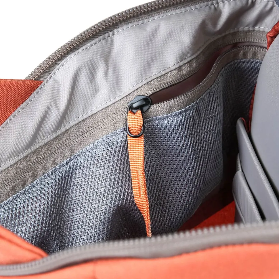 Catalyst 22 Backpack