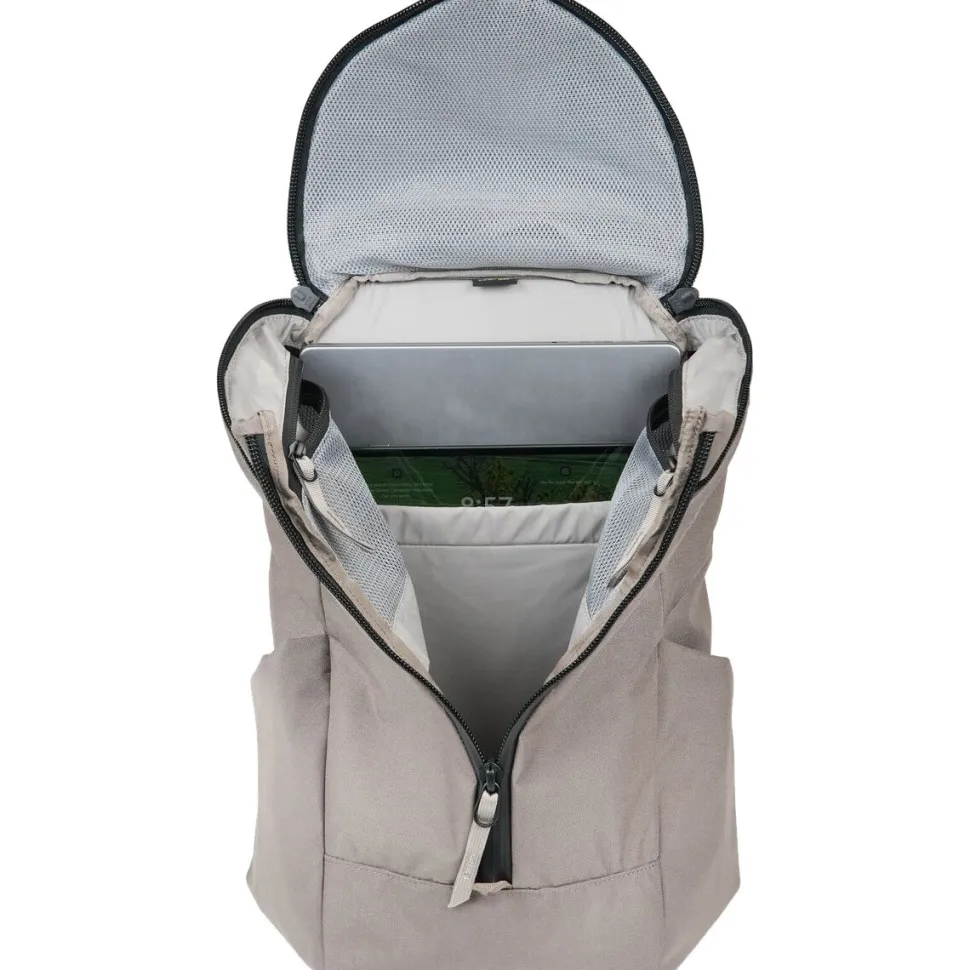 Catalyst 22 Backpack