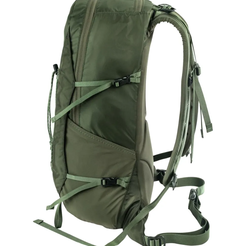Dagger 22L Daypack
