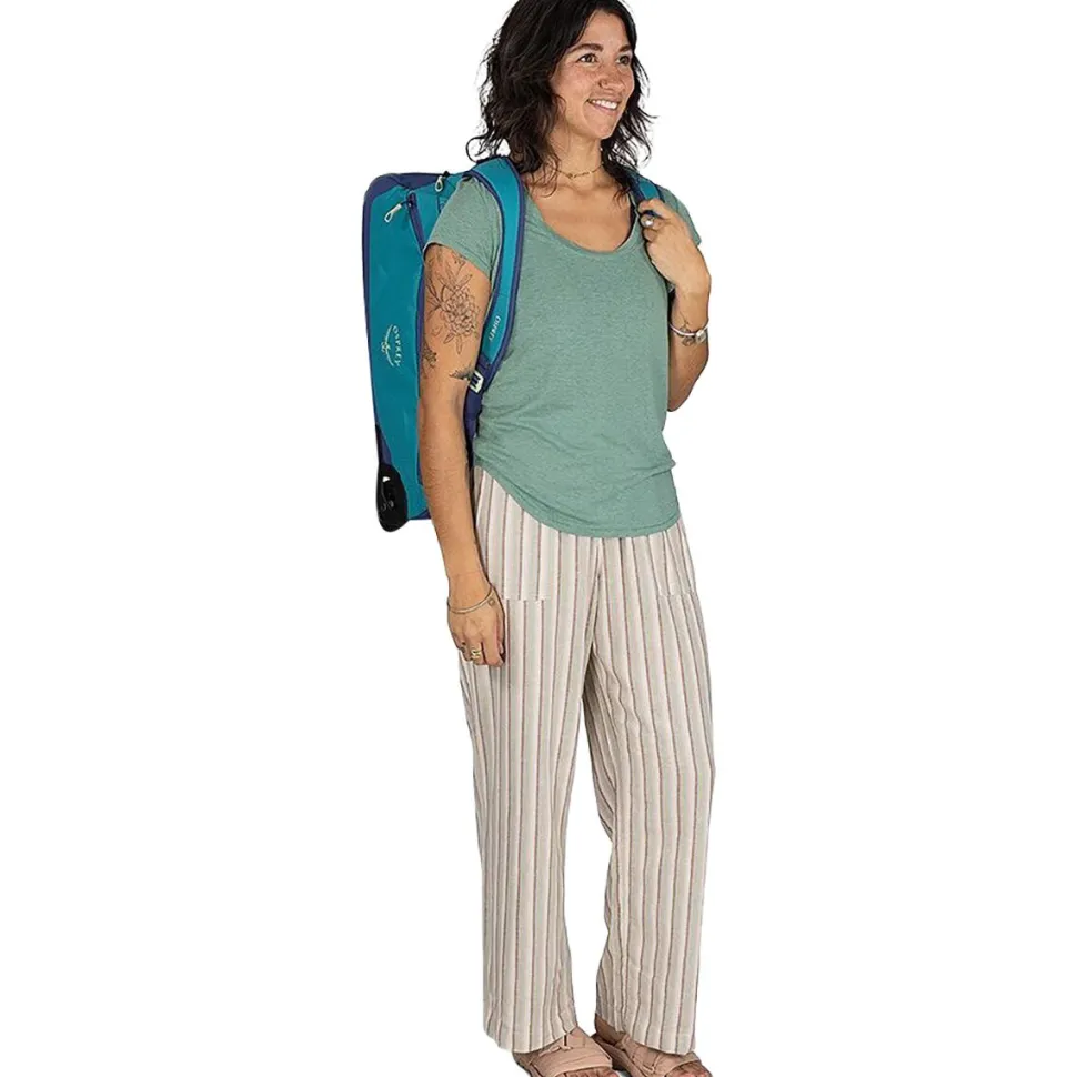 Daylite Carry-On Wheeled 40L Duffel