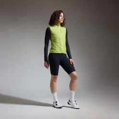 Distance Windbreaker Vest - Women's
