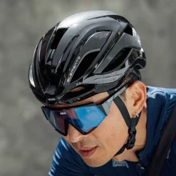 Elemento Helmet