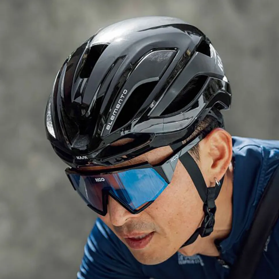 Elemento Helmet
