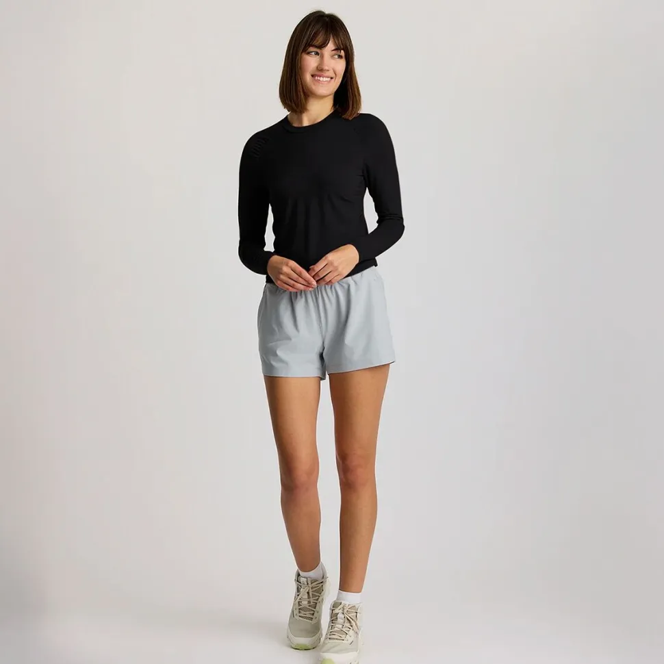 Elevate Lightweight Fitted Long-Sleeve Shirt - Women's
