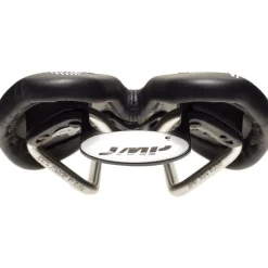 F20 Saddle