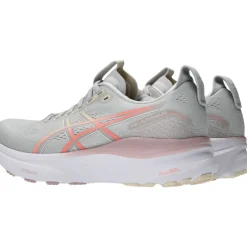 Gel-Kayano 32 Running Shoe - Women's