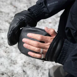 Ghoul Leather Mitten