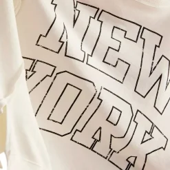 Graphic Camden Sweatshirt - Women's