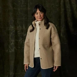 Highland Snap Fleece Coat - Women's
