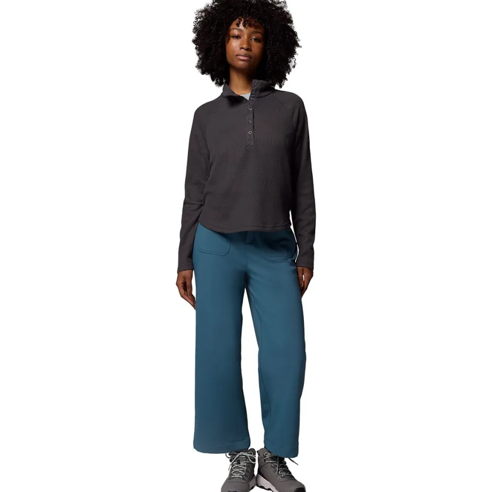 Holly Hideaway Waffle 1/2 Snap Pullover - Women's