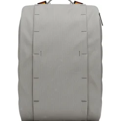 Hugger Base 15L Backpack