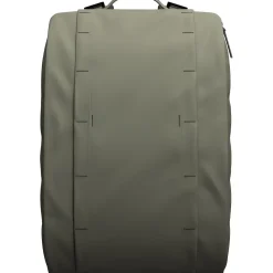 Hugger Base 15L Backpack