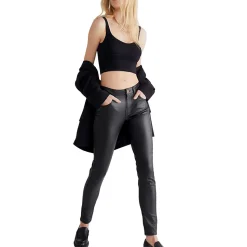 Meg Seamless Crop Top - Women's