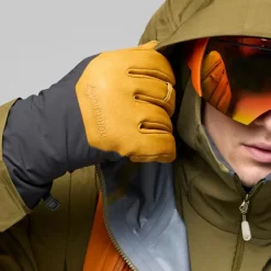 More GORE-TEX Jacket - Men's
