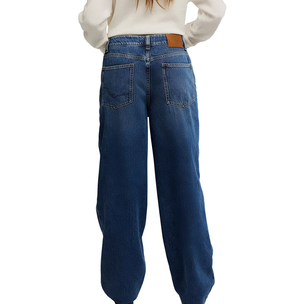 Nia Boy Friend Jean - Women's