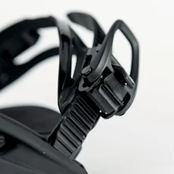 One Snowboard Binding - 2026