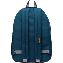 Pop Quiz 22L Backpack