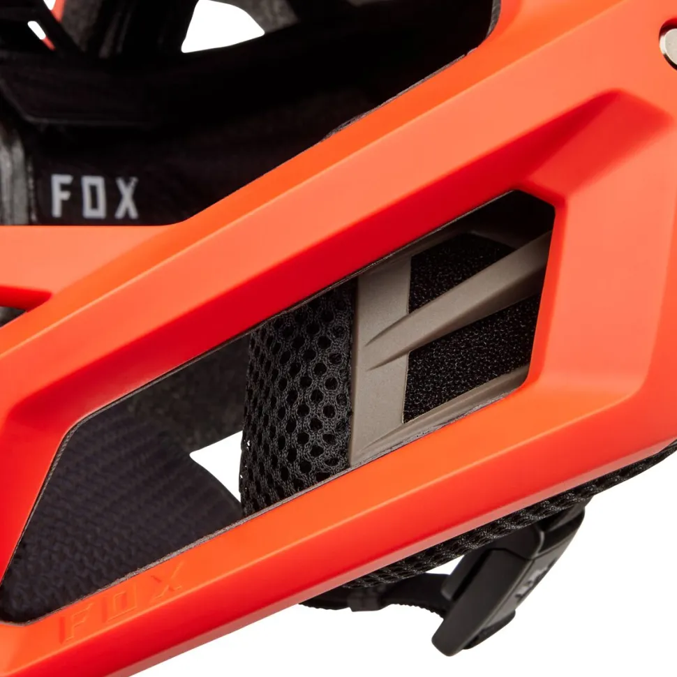 Proframe RS Helmet