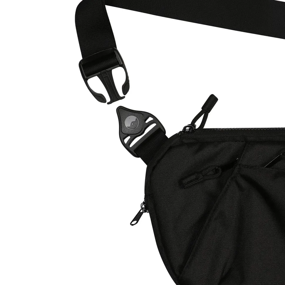 Roam Sling Bag