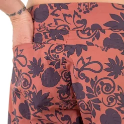 Savvy 11in Paisley Print Short - Women's
