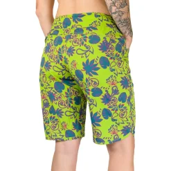 Savvy 11in Paisley Print Short - Women's