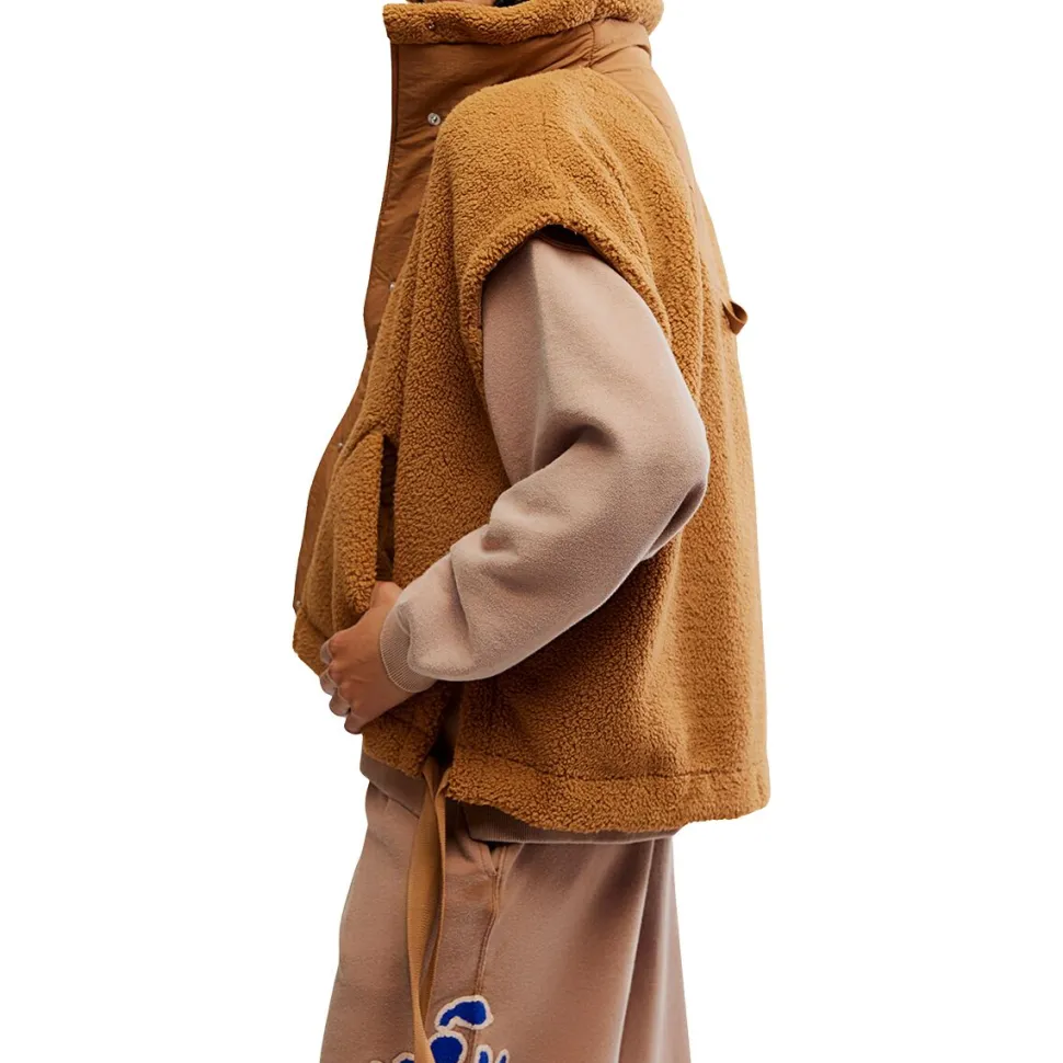 Scout It Out Vest - Women's
