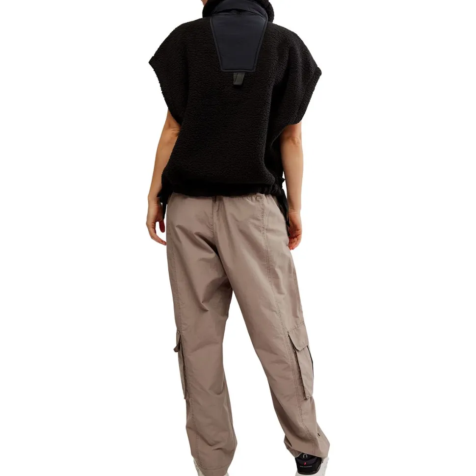 Scout It Out Vest - Women's