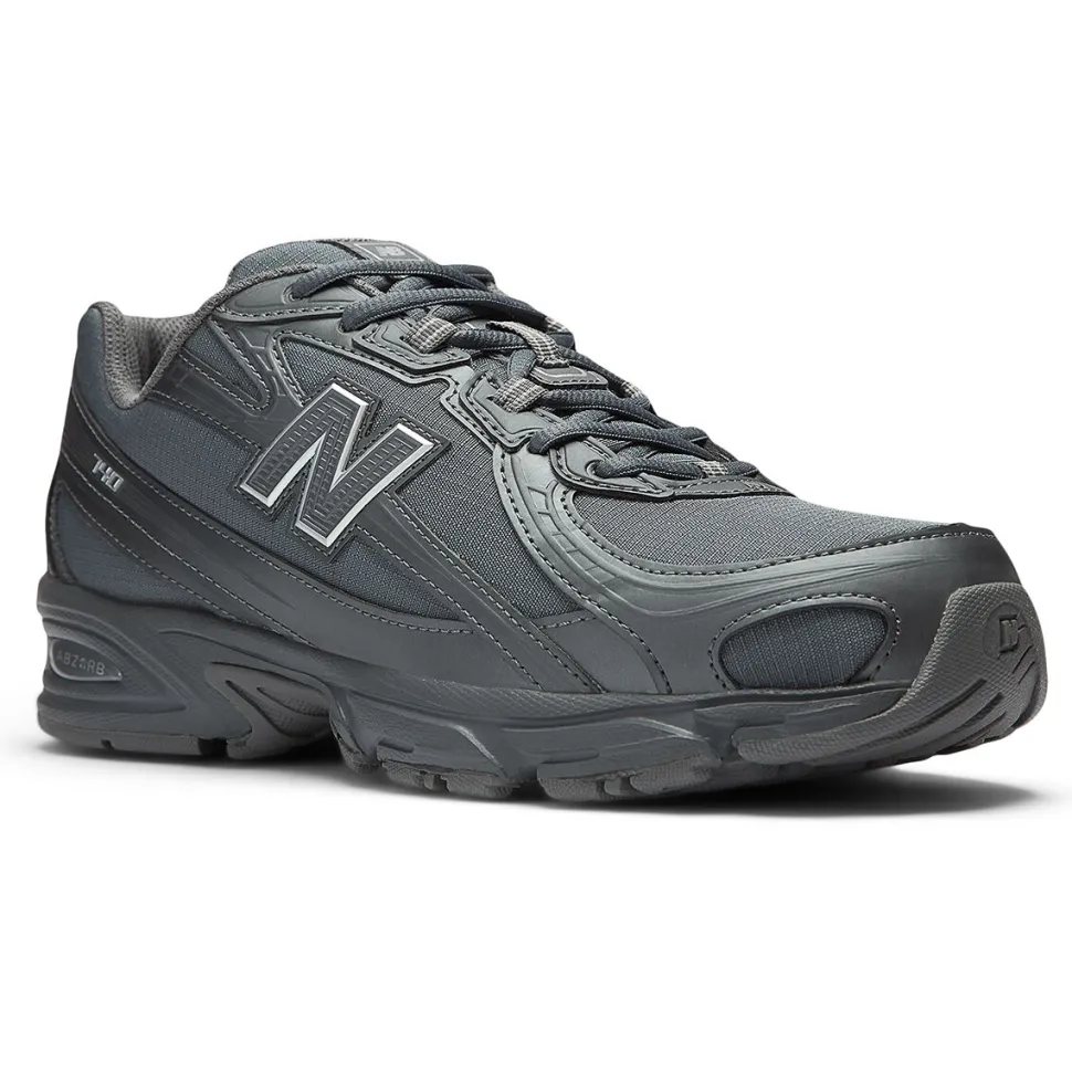 740 Shoe