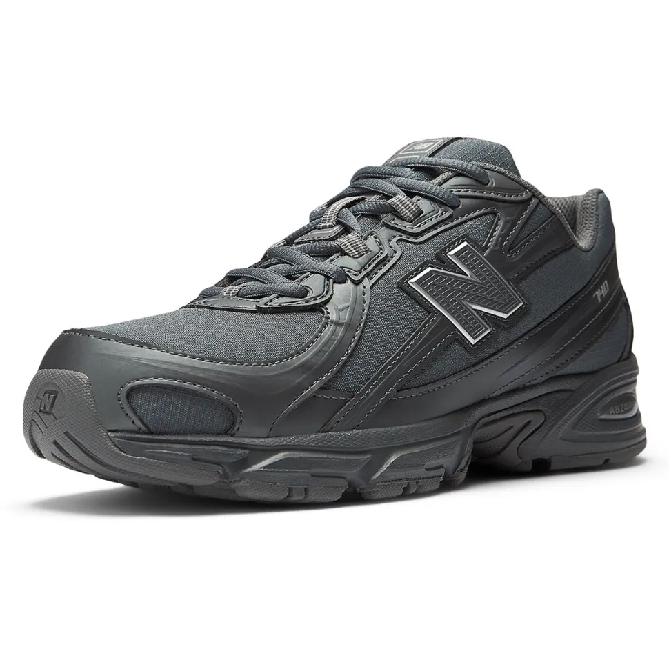 740 Shoe