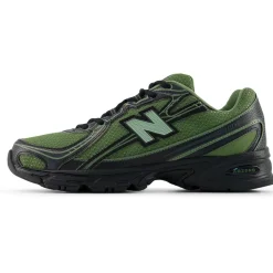 740 Shoe