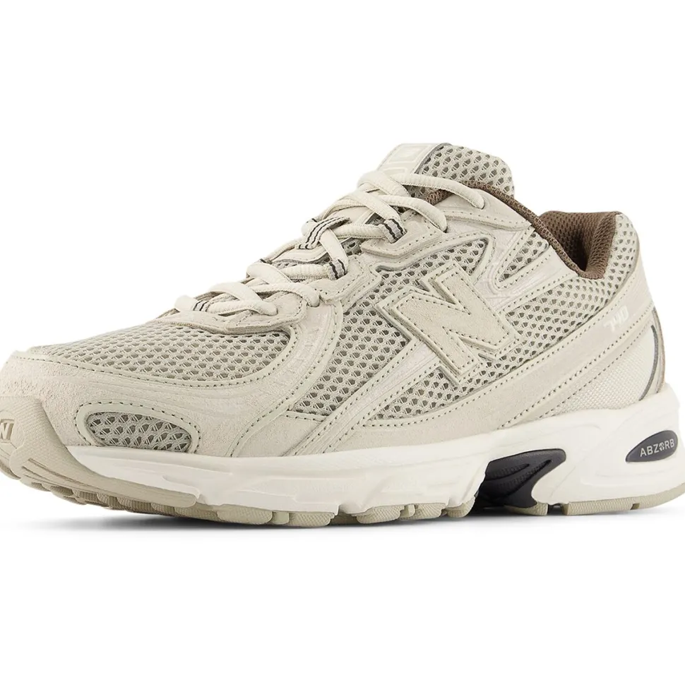 740 Shoe