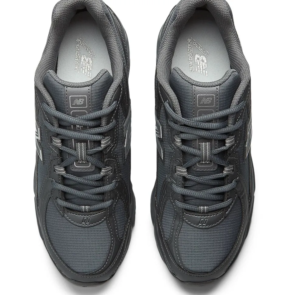 740 Shoe