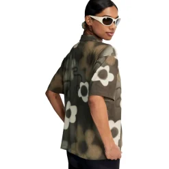 Signature Lightweight Shirt - Women's
