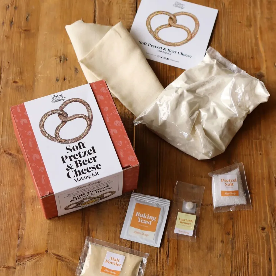 Soft Pretzel & Beer Cheese Kit