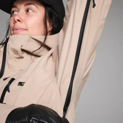 Stella Jacket - Women's