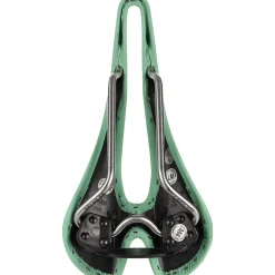 Stratos Saddle