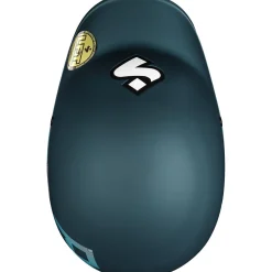 Strutter Helmet