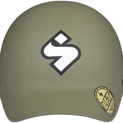 Strutter Helmet