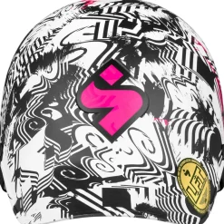 Strutter Helmet