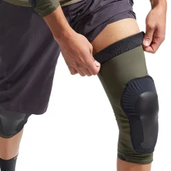 Summit Knee Guard