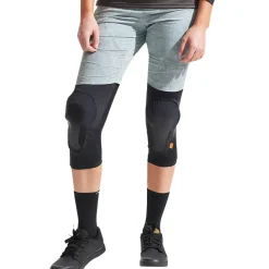 Summit Knee Guard