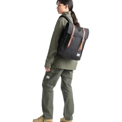 Survey 17.5L Backpack