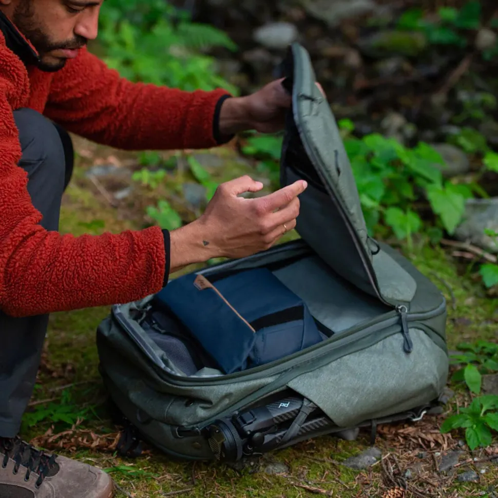 The V2 Field Pouch