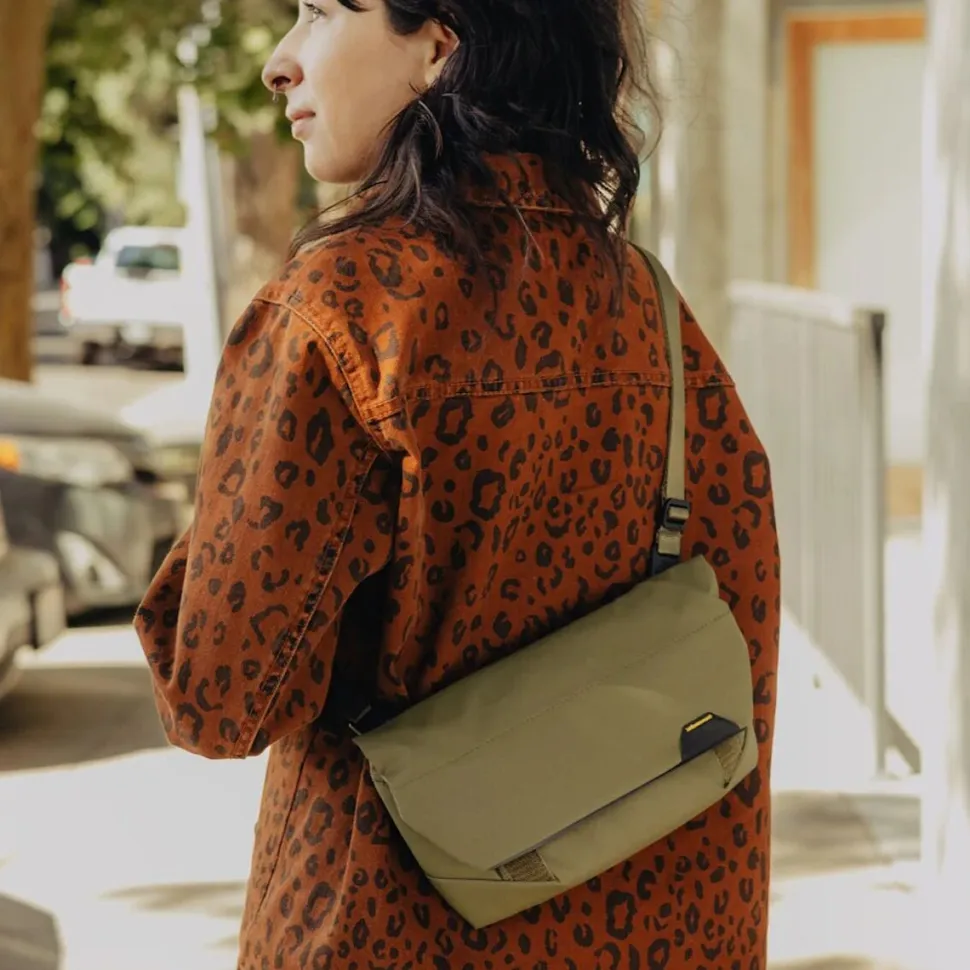 The V2 Field Pouch