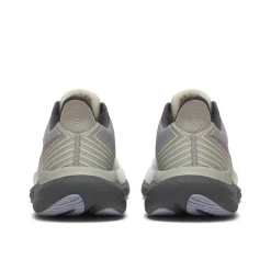 Triumph 23 Running Shoe - Men's