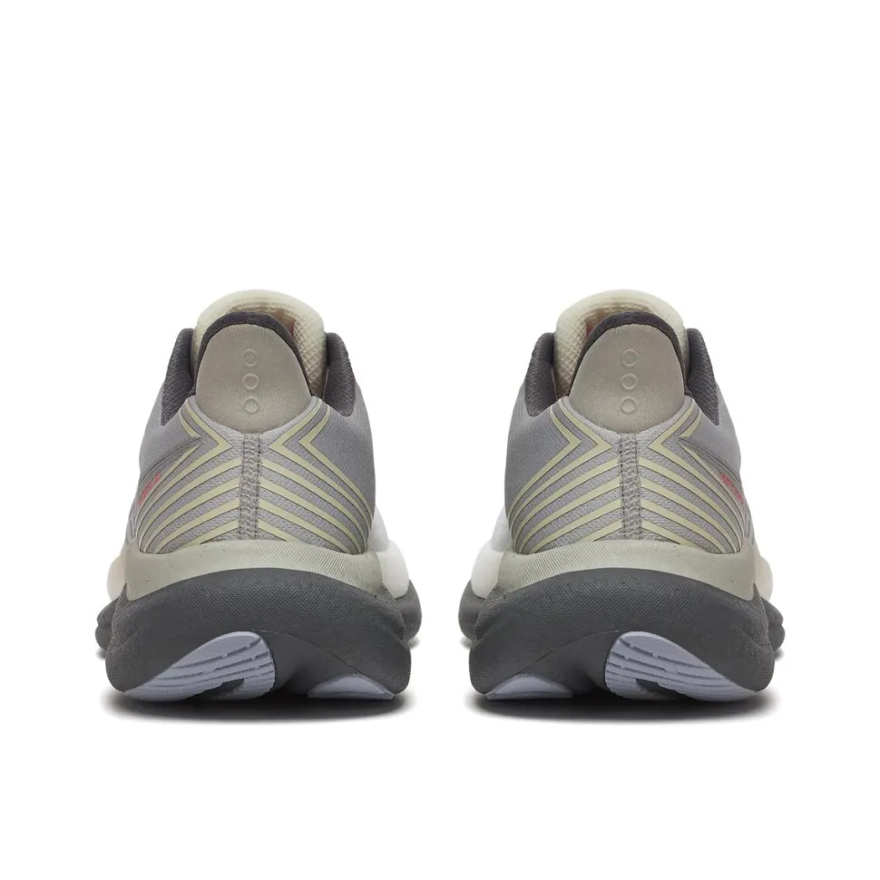 Triumph 23 Running Shoe - Men's