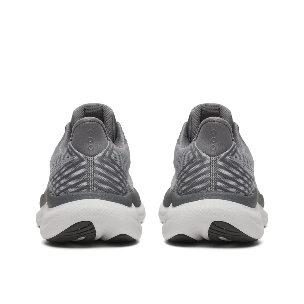 Triumph 23 Running Shoe - Men's