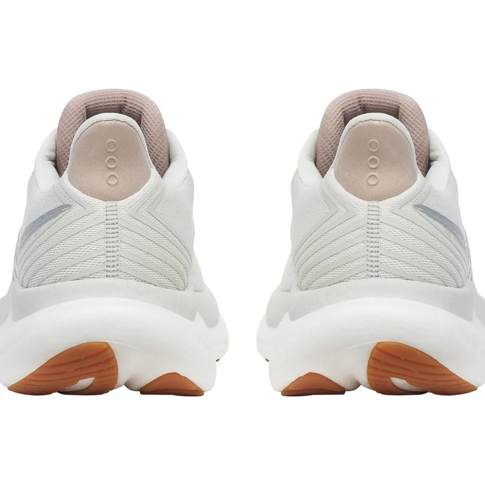 Triumph 23 Running Shoe - Men's